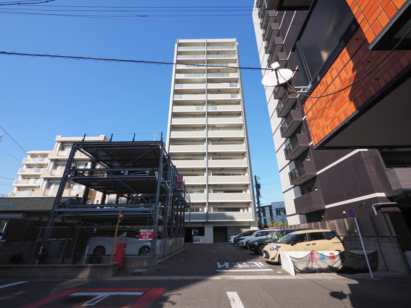 【シティライフ新安城駅前】外観