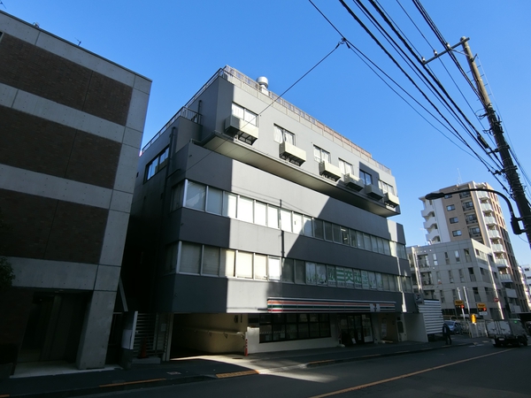 【いずみハイツ市ヶ谷】外観