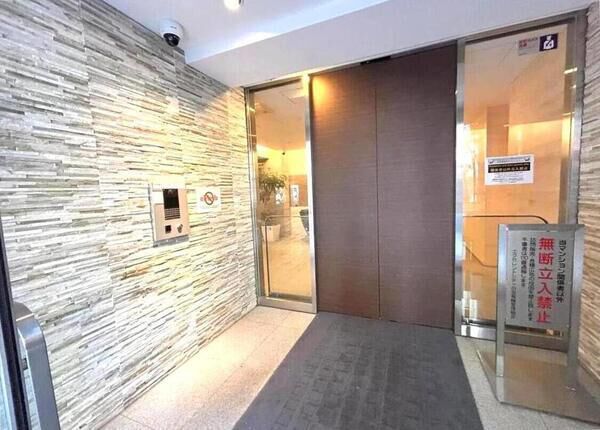 【エクセレントシティ白金高輪】エントランス