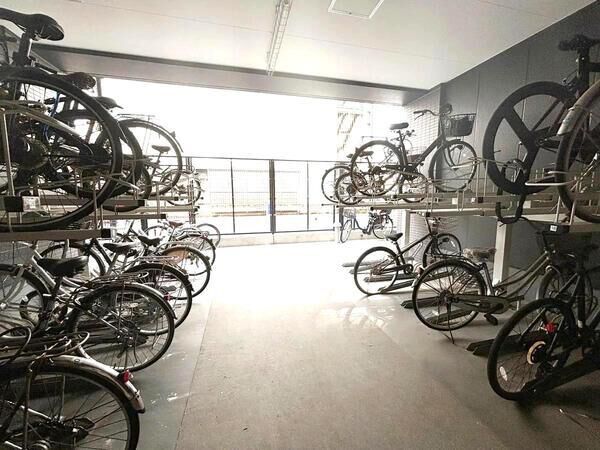 (駐輪場) (駐輪場)