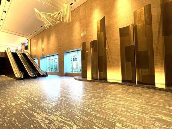 【白金ザ・スカイ】東棟１F　エントランスホール