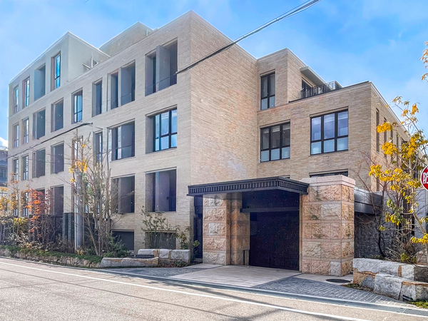 【ザ・パークハウス芦屋川西町】外観