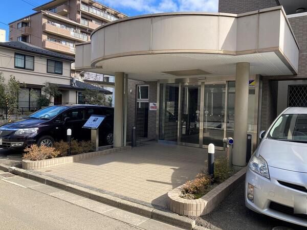 【東急ドエルアルス宮町一丁目】エントランスアプローチ