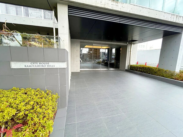 【シティハウス上社ヒルズ】エントランス 【シティハウス上社ヒルズ】エントランス