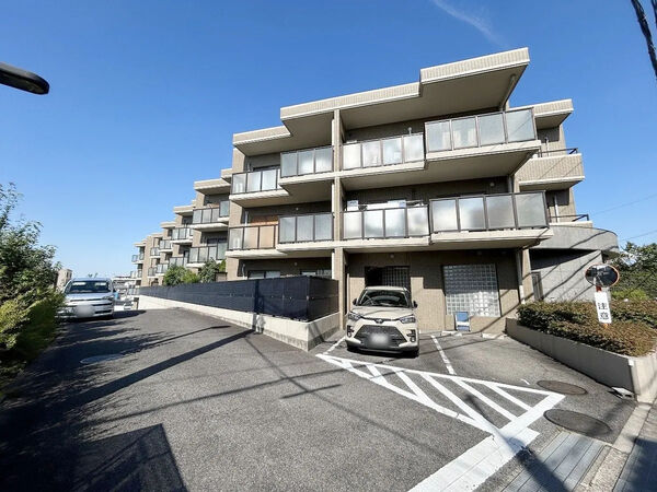 【藤和八事表山ホームズ】外観