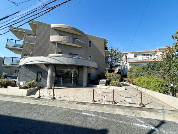 【藤和八事表山ホームズ】外観