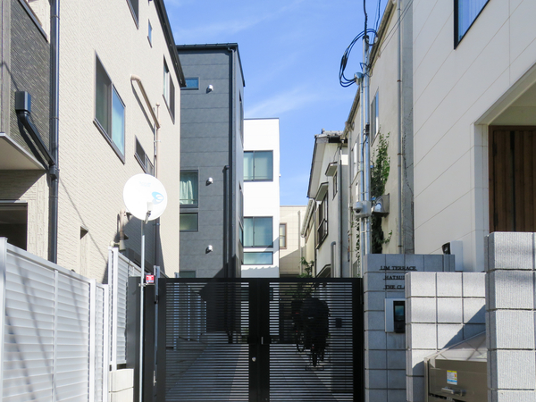 【リムテラス初台ザ・クラス】外観