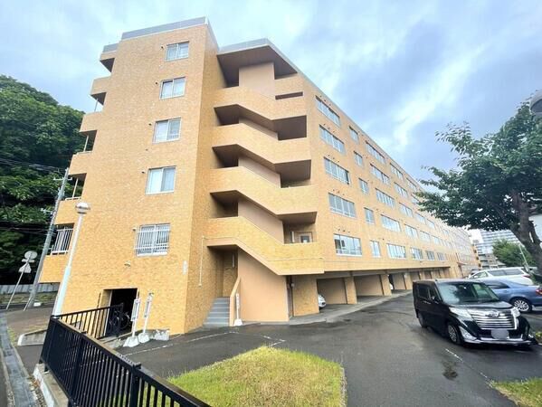 【朝日プラザ山鼻南】外観３