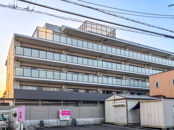 【プレサンスロジェ堅田レジデンス】外観