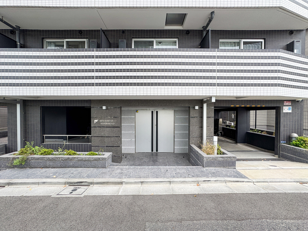 【スカイコートグレース西六郷】エントランス