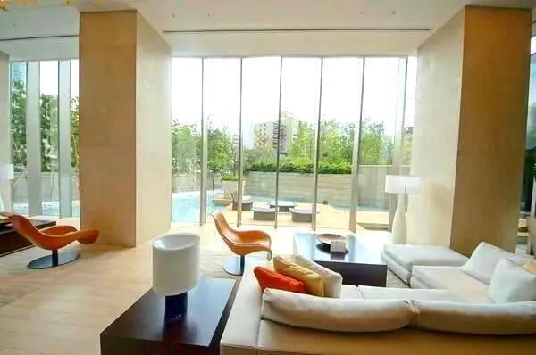 【THE ROPPONGI TOKYO】共用部分（ラウンジ）