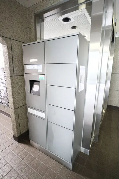 【サンマンションアトレ太子橋】宅配ボックス 【サンマンションアトレ太子橋】宅配ボックス