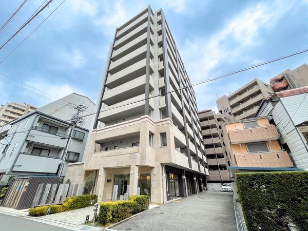 【エヴァステージ梅田WEST】外観