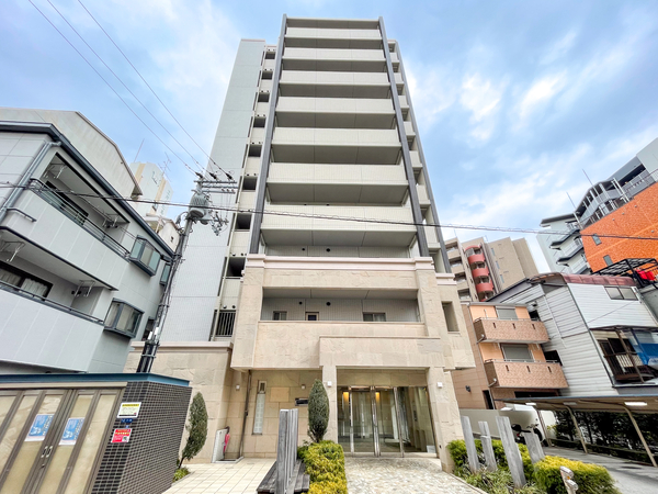 【エヴァステージ梅田WEST】外観
