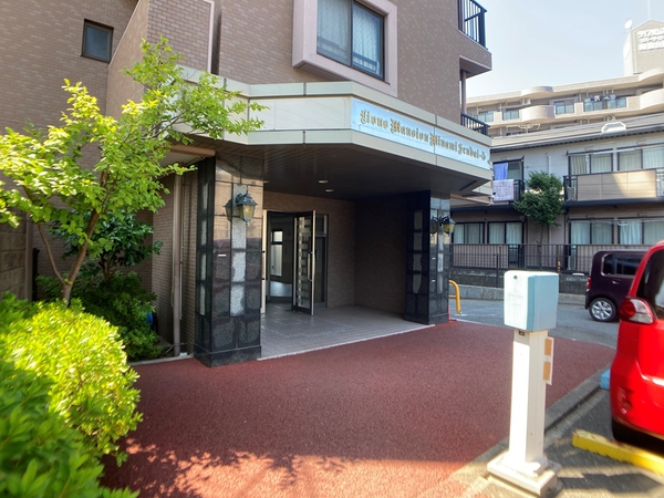 【ライオンズマンション南仙台第5】エントランスアプローチ