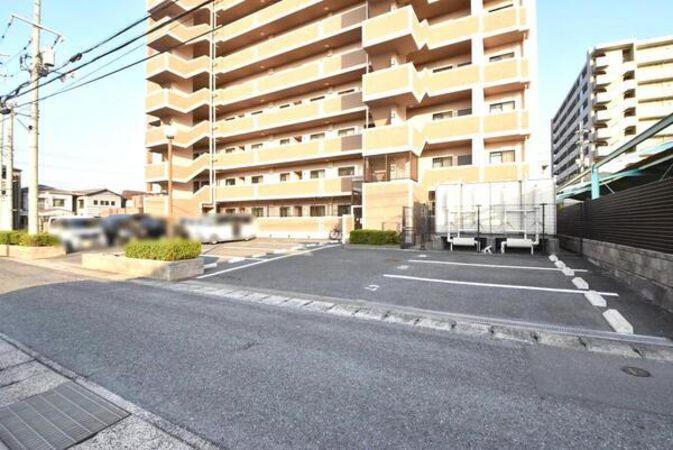 (駐車場) (駐車場)