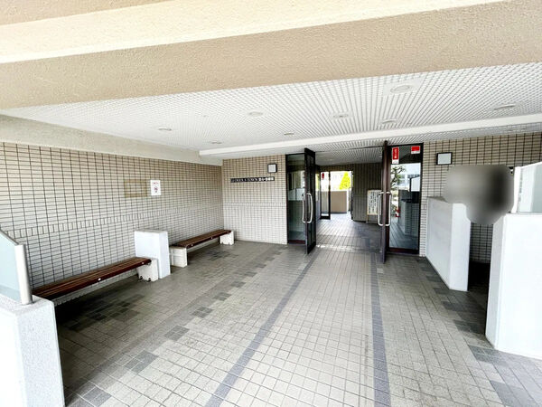 【グローリアスタウン聖心】エントランス