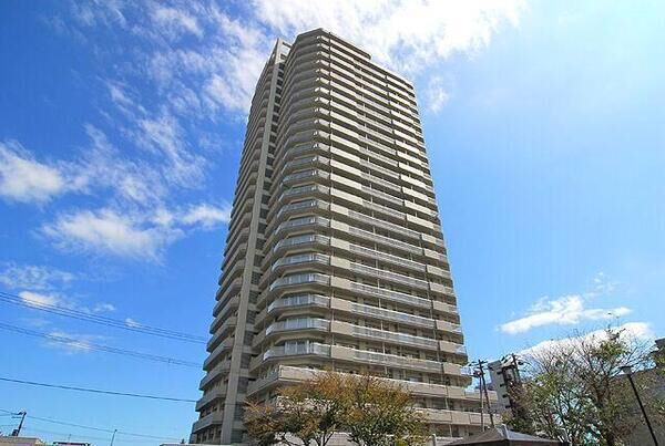 【ライオンズマンション札幌スカイタワー】外観２