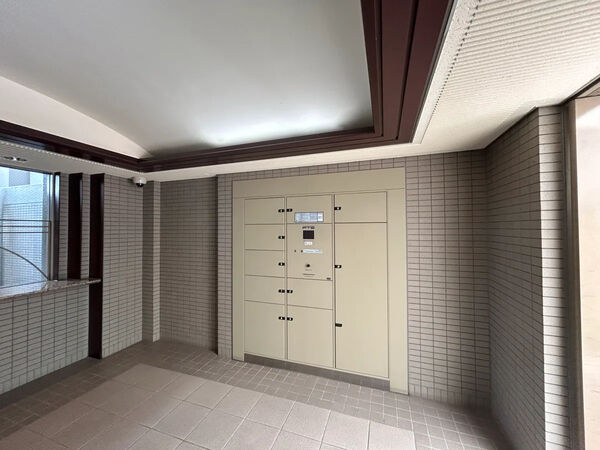 【プランヴェール奈良新大宮】宅配ボックス