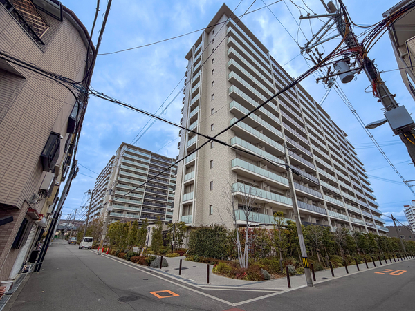 【ローレルスクエアOSAKA LINK】外観