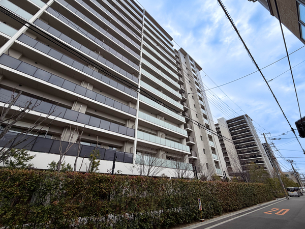 【ローレルスクエアOSAKA LINK】外観