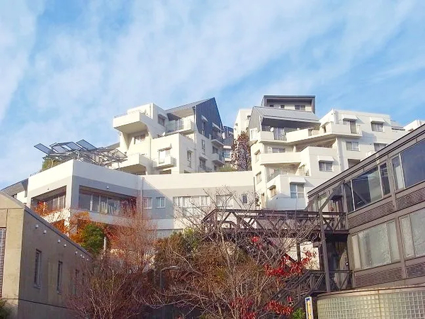 【シェラビア東山台五番街】外観