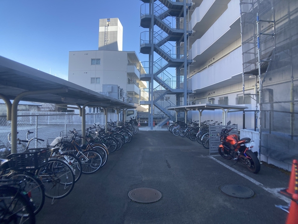 【サンライズシティファイブ】駐輪場