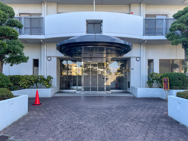 【セントラル尼崎常光寺】エントランス