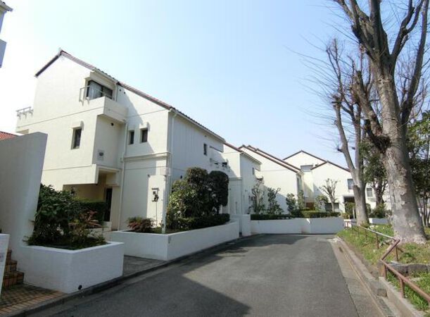 【ガーデン南山手1号棟】外観