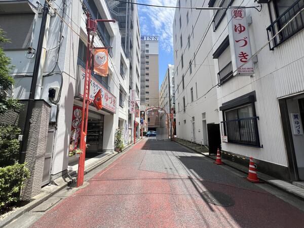 【プレミスト大宮ターミナルマークス】前面道路