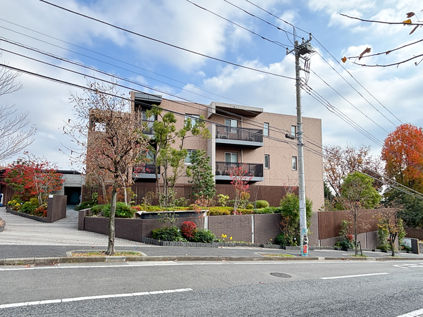 【ザ・パークハウスあざみ野一丁目】外観