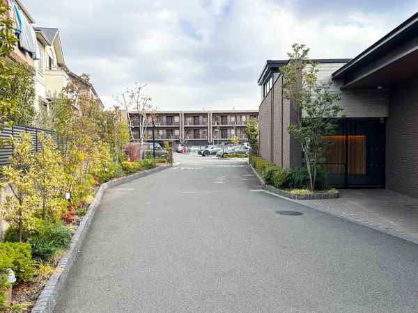 【ザ・パークハウスあざみ野一丁目】外観