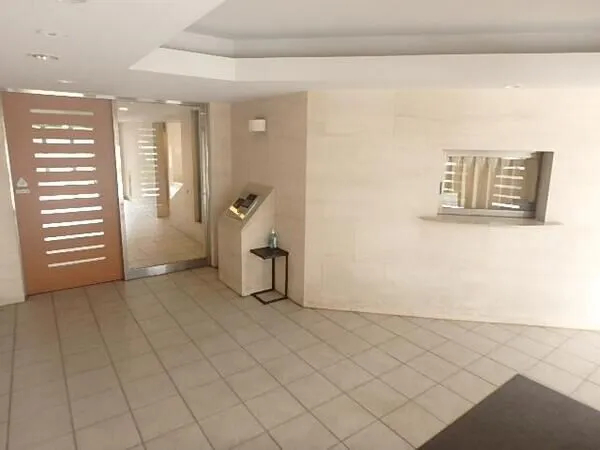 【パークホームズ稲毛】エントランス1