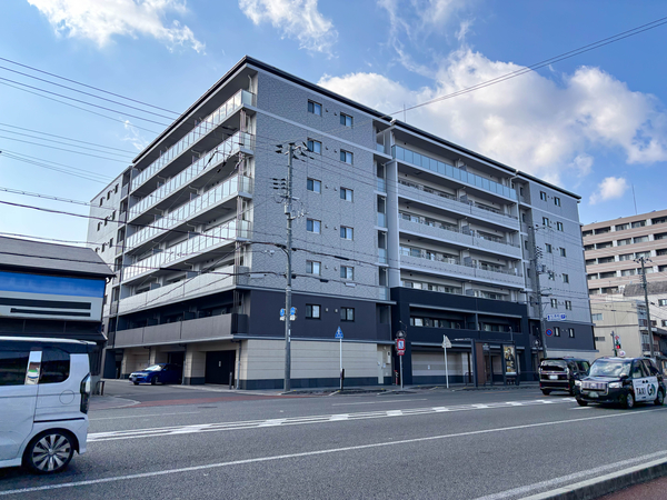 【エスリード京都梅小路公園】外観