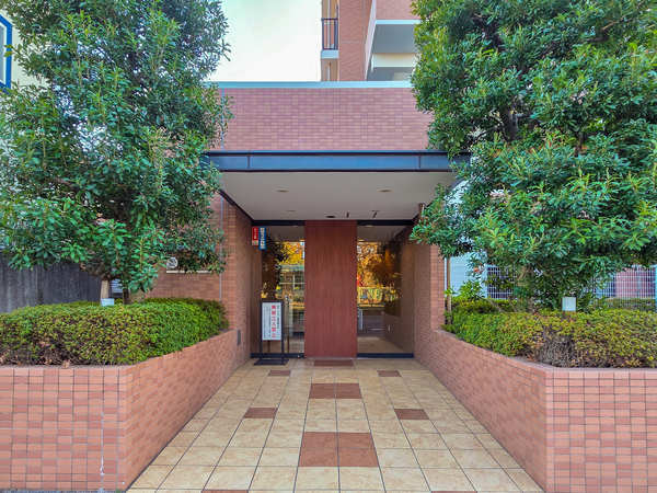 【ダイアパレス国分寺鷹の台Ⅱ】エントランス