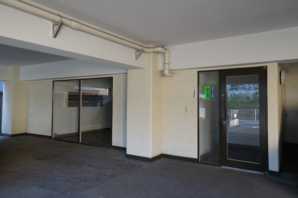 【高輪長ハウス】エントランス 【高輪長ハウス】エントランス