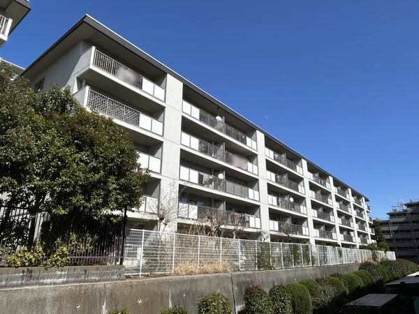 【つつじヶ丘ハイム(A棟からE棟)】外観1　つつじヶ丘ハイム D棟