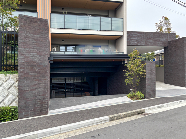 【リストレジデンスセンター南パークサイドテラス】エントランス