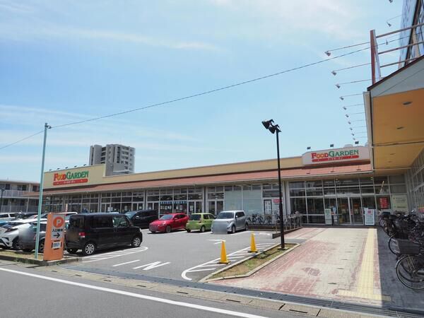フードガーデン日進店 約690m フードガーデン日進店 約690m