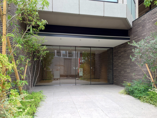 【ヴァースクレイシアIDZ立川】エントランス 【ヴァースクレイシアIDZ立川】エントランス