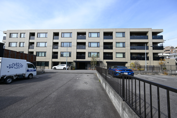 【ル・シェモア本山】が