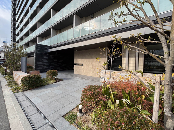 【ブランズ天王寺国分町】エントランス