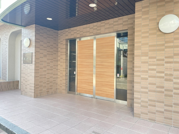 【ヴェルドミール裏参道】エントランス