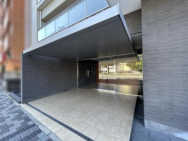 【アーバンビュー比治山公園】エントランス