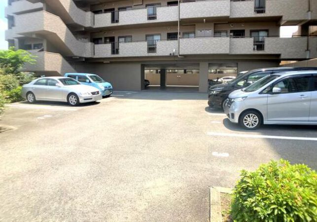 【サーパス城東】共用部分(駐車場) 【サーパス城東】共用部分(駐車場)
