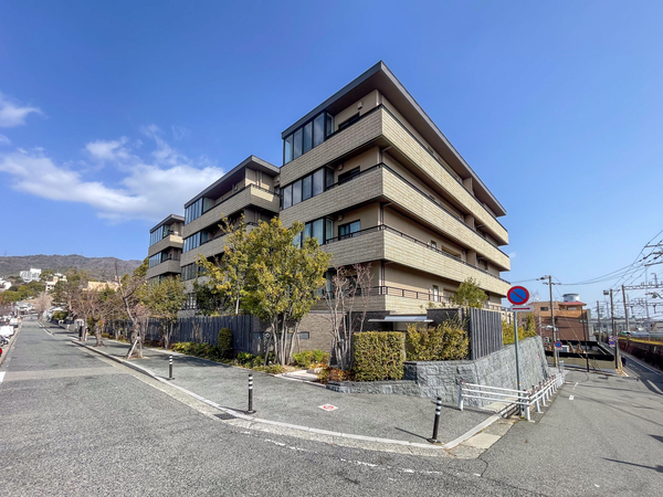 【ザ・パークハウス芦屋川】外観