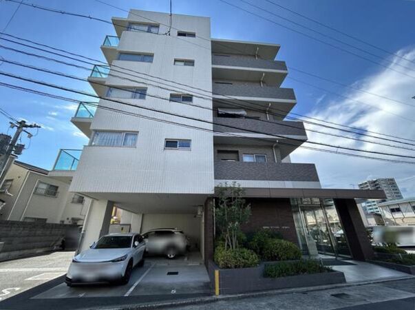 【ロイヤルシティパーク戸坂】外観