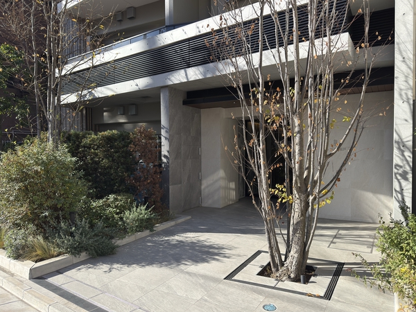 【レ・ジェイド松戸】エントランス 【レ・ジェイド松戸】エントランス