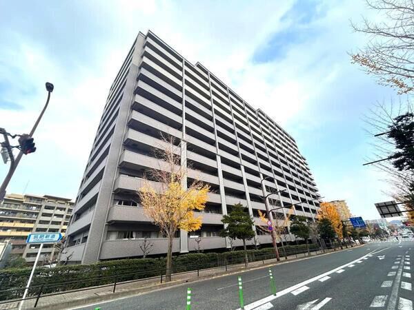 【フローレンス梅光園グランドアーク】外観1