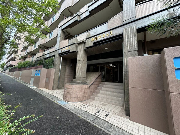 【ダイアパレス島田東星の丘】エントランス